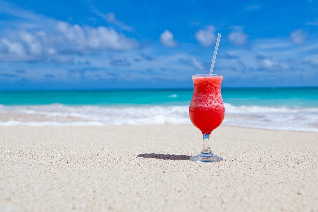 drink, cocktail, beach-84533.jpg